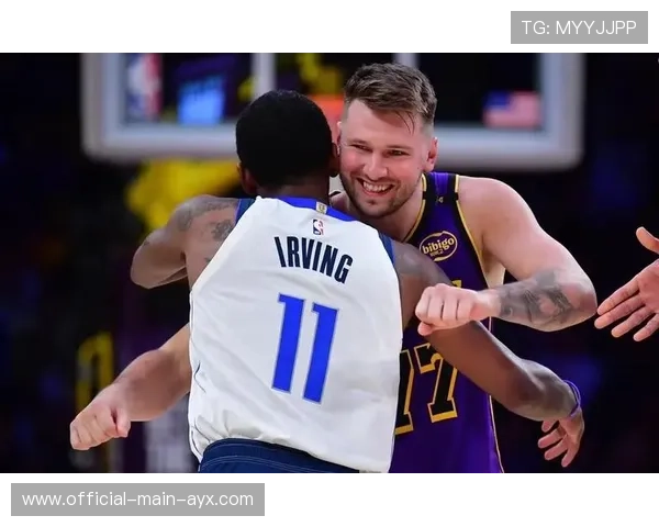 东契奇与里夫斯配合成湖人新攻点,球队平衡性提升 东契奇与里夫斯配合成湖人新攻点,球队平衡性提升